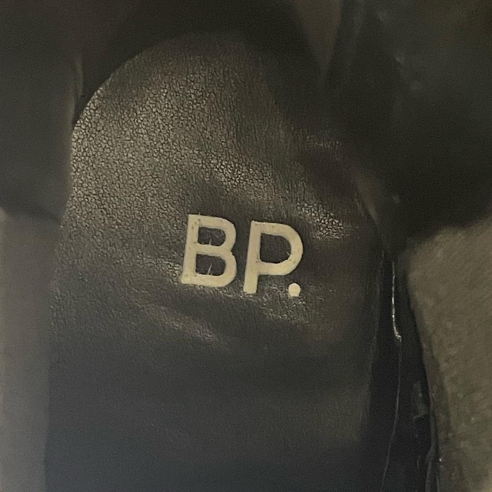 BP KORA 2 LUG CHELSEA LUG PEARLY BEADED ANKLE BOOTS - Picture 5 of 8